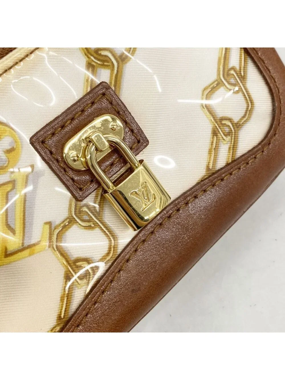 Louis Vuitton Coin Purse Monogram Charm Pochette Cles Blanc